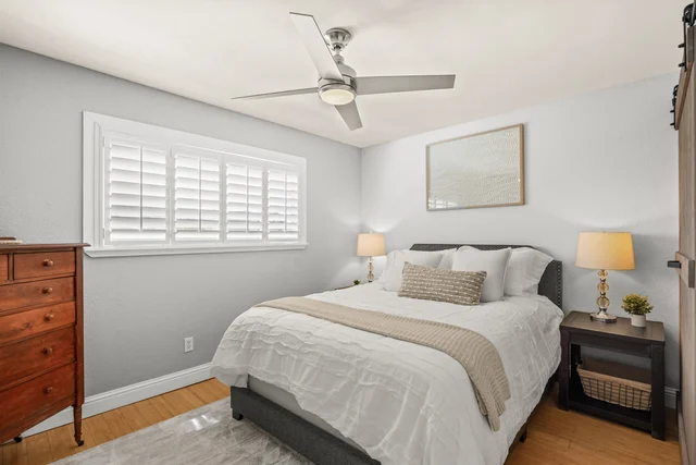 BEDROOM image 1
