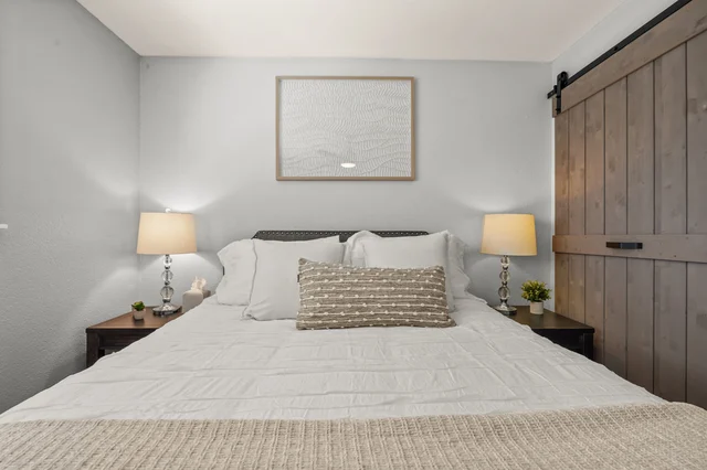 BEDROOM image 1