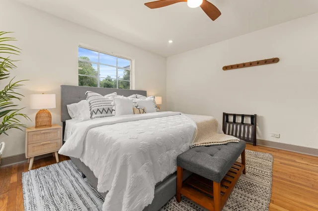 BEDROOM image 1