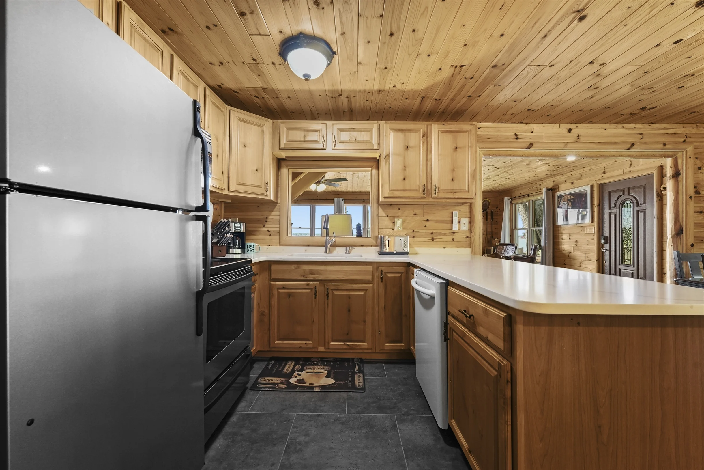 Chalet on the Shore #40