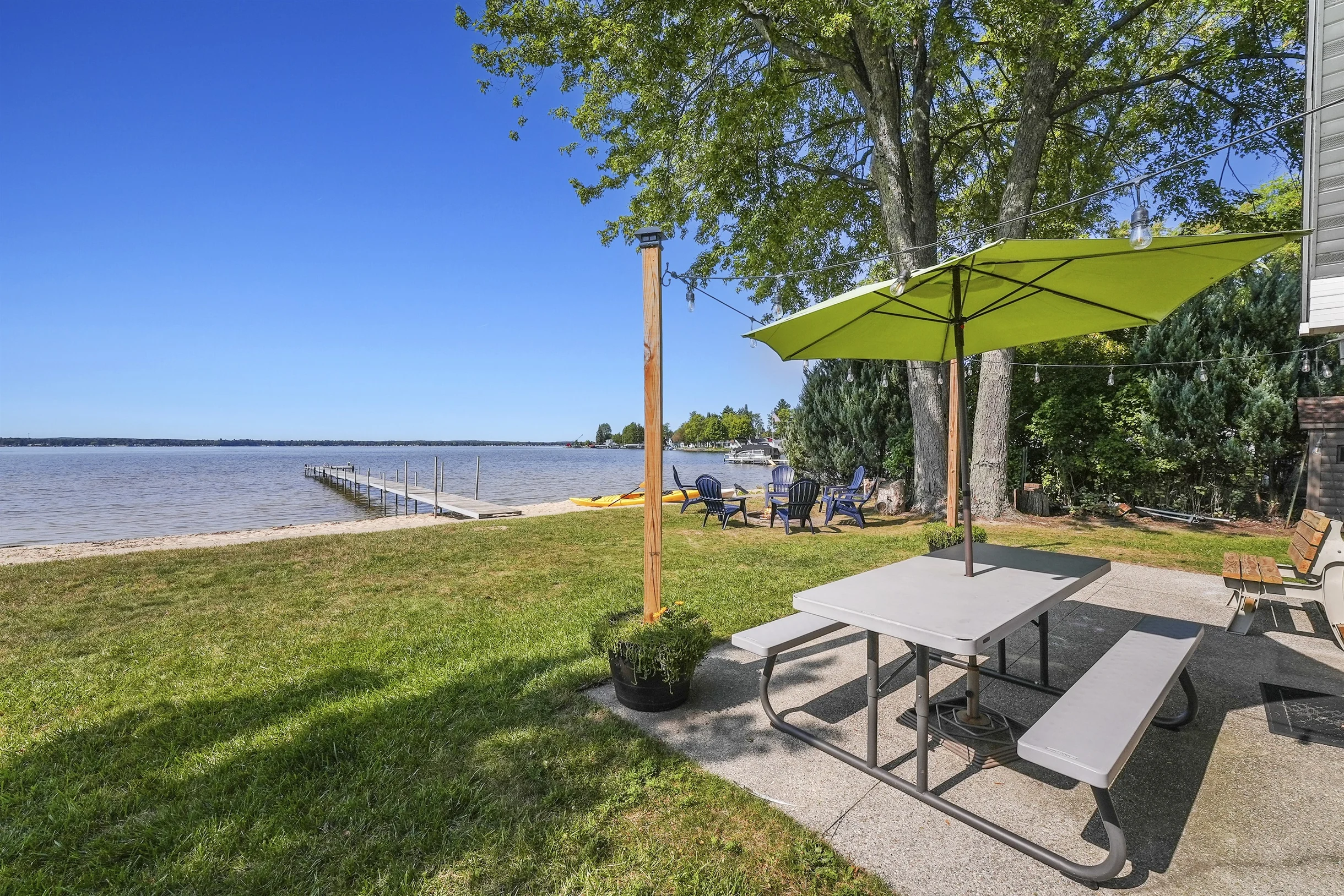 Chalet on the Shore #14