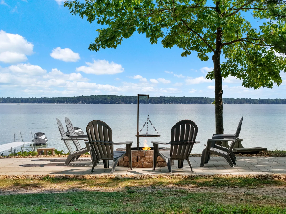 South Bay Shores of Higgins Lake property photo 2