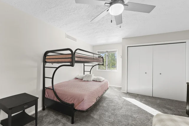Bedroom 1 image 1