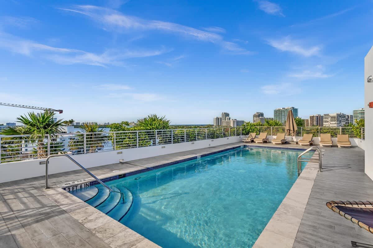 Home in Bay Harbor Islands property photo 3