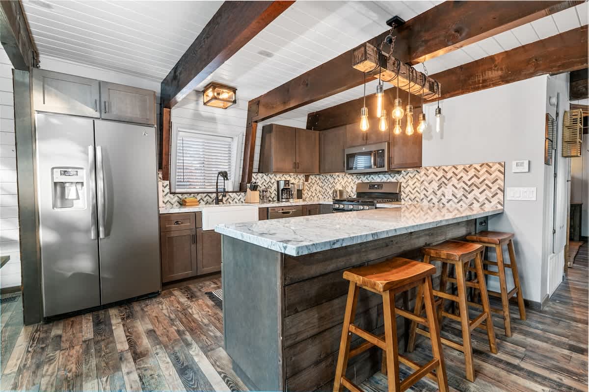 Highland property photo 4