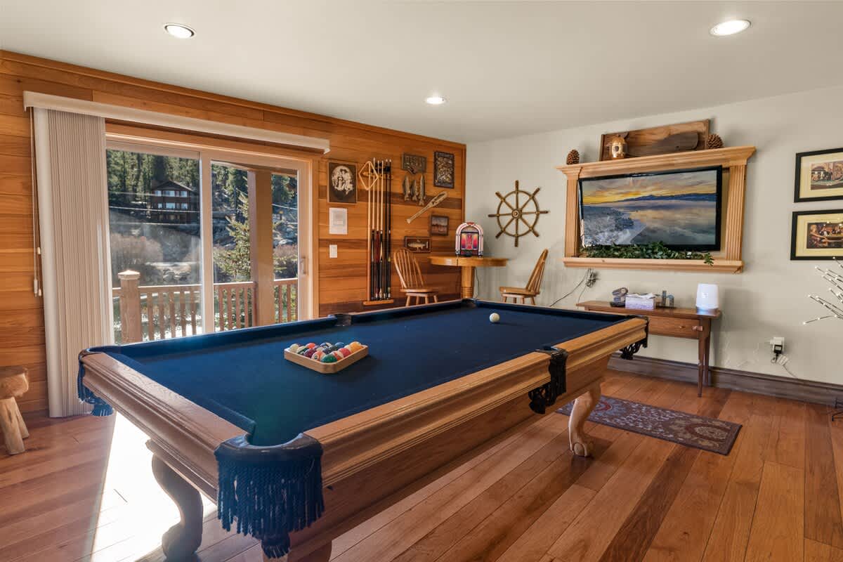 Peninsula 805 property photo 2