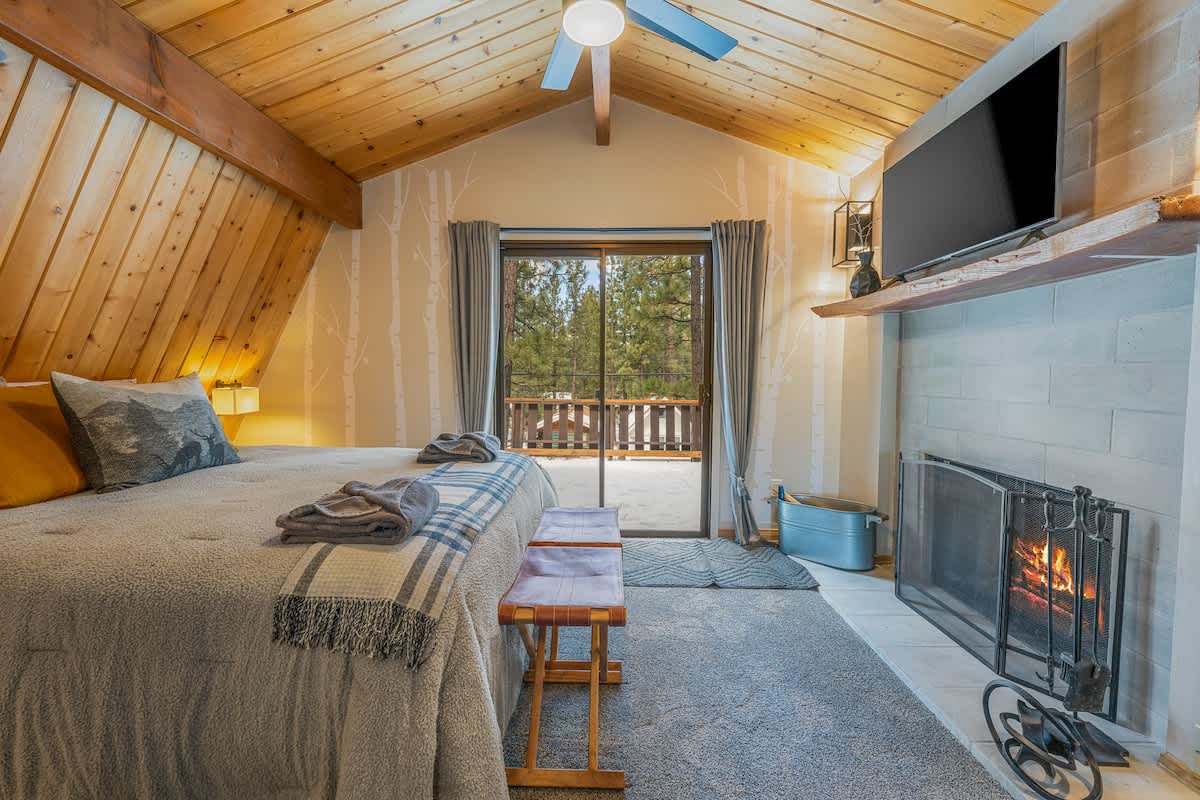 Home in Big Bear property photo 2