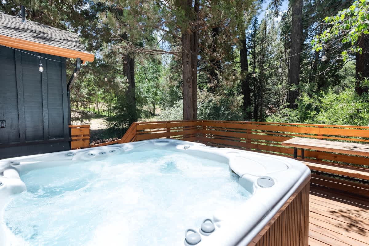 Home in Big Bear Lake property photo 3