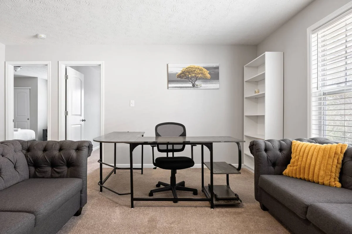 Modern Home Near Broad Ripple + Game Room #41