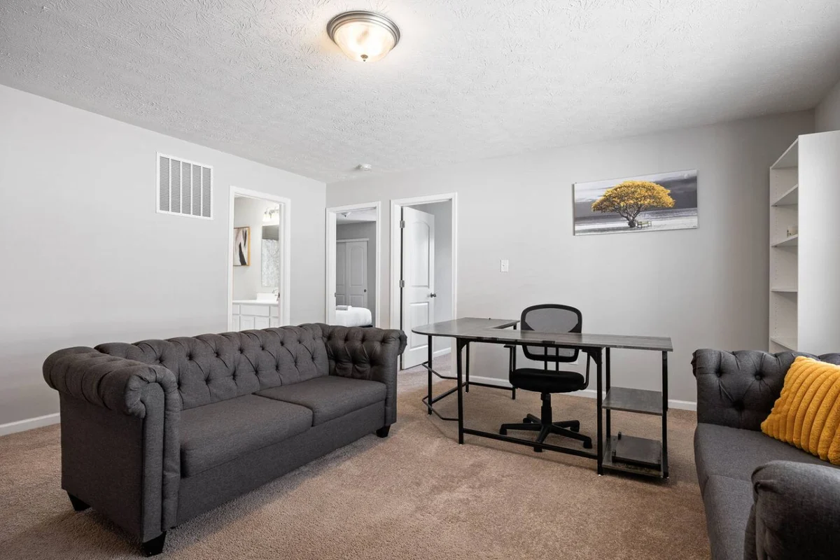 Modern Home Near Broad Ripple + Game Room #66