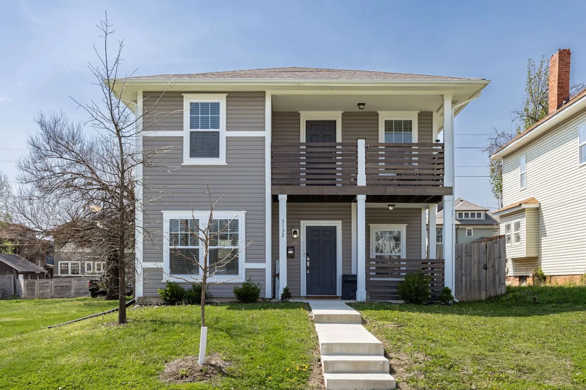 Modern Home Near Broad Ripple + Game Room #106