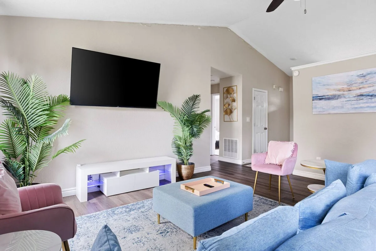 Peaceful Suburban Retreat – Spacious & Serene #19