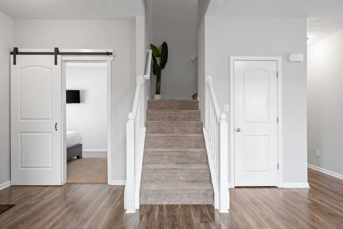 Modern Home Near Broad Ripple + Game Room #134