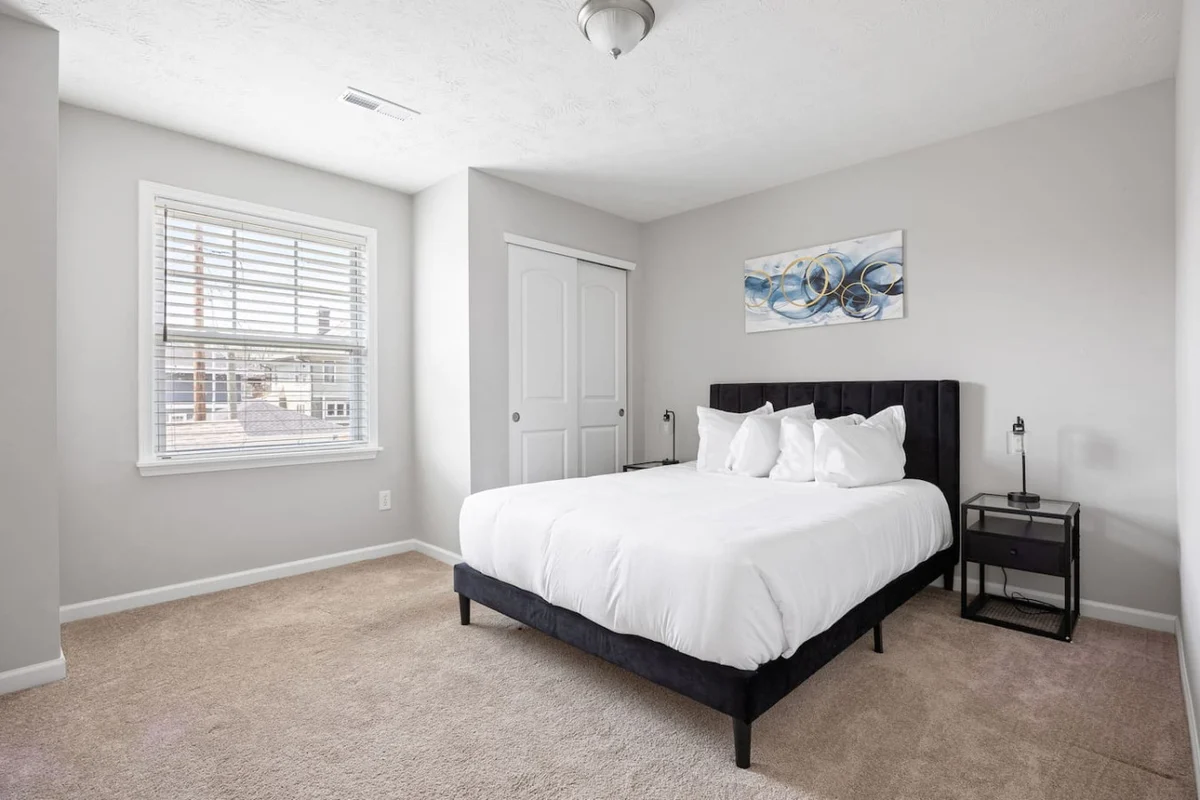 Modern Home Near Broad Ripple + Game Room #125