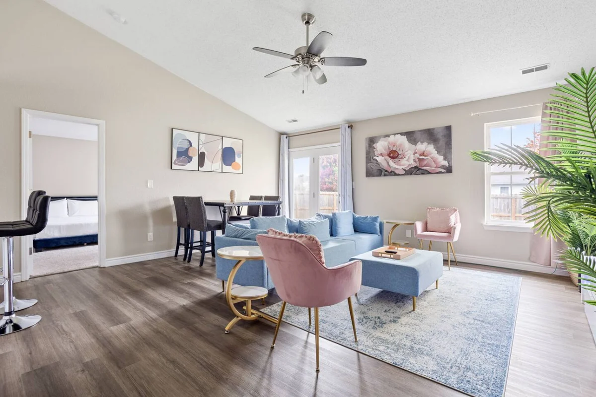 Peaceful Suburban Retreat – Spacious & Serene #61