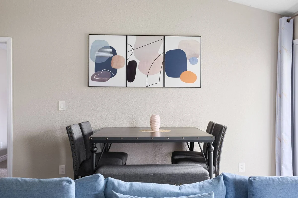Peaceful Suburban Retreat – Spacious & Serene #81