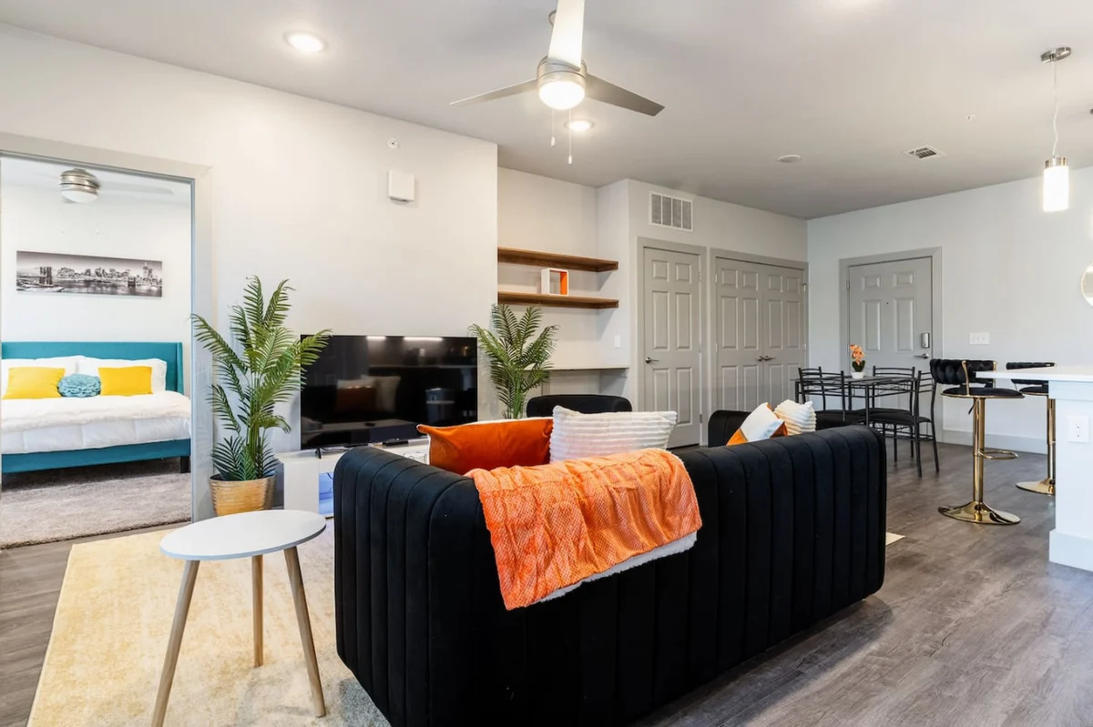 Home in Grand Prairie property photo 3