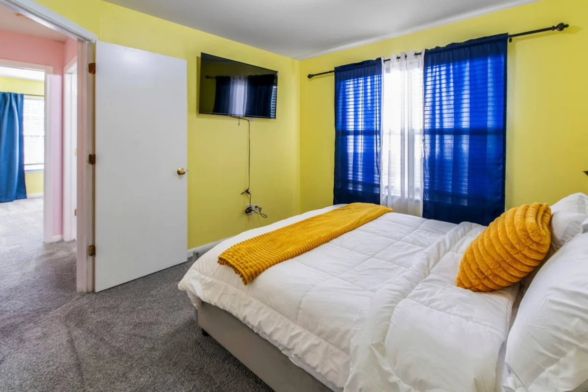 Home in Loves Park property photo 5