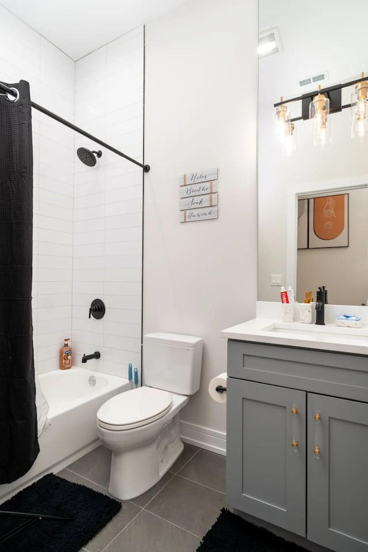 Home in Chicago property photo 5