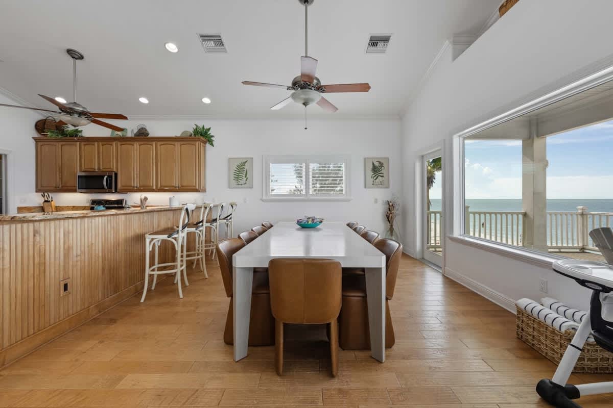 Serendipity - Beach Front 4/3 #129