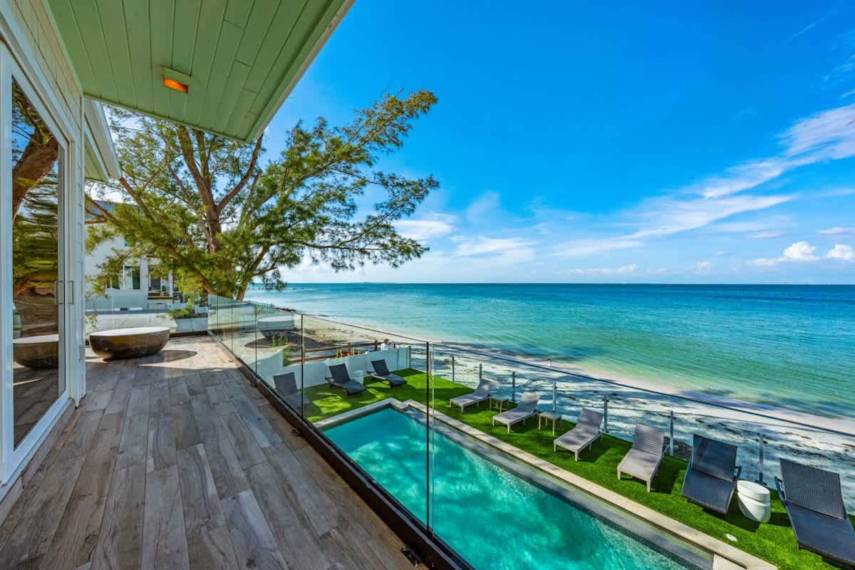 Cloud 9 - BeachFront Splendor #179