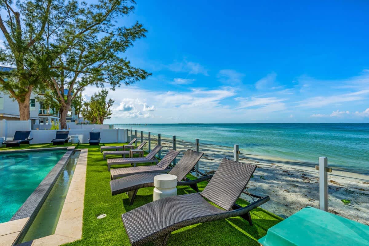 Cloud 9 - BeachFront Splendor #218