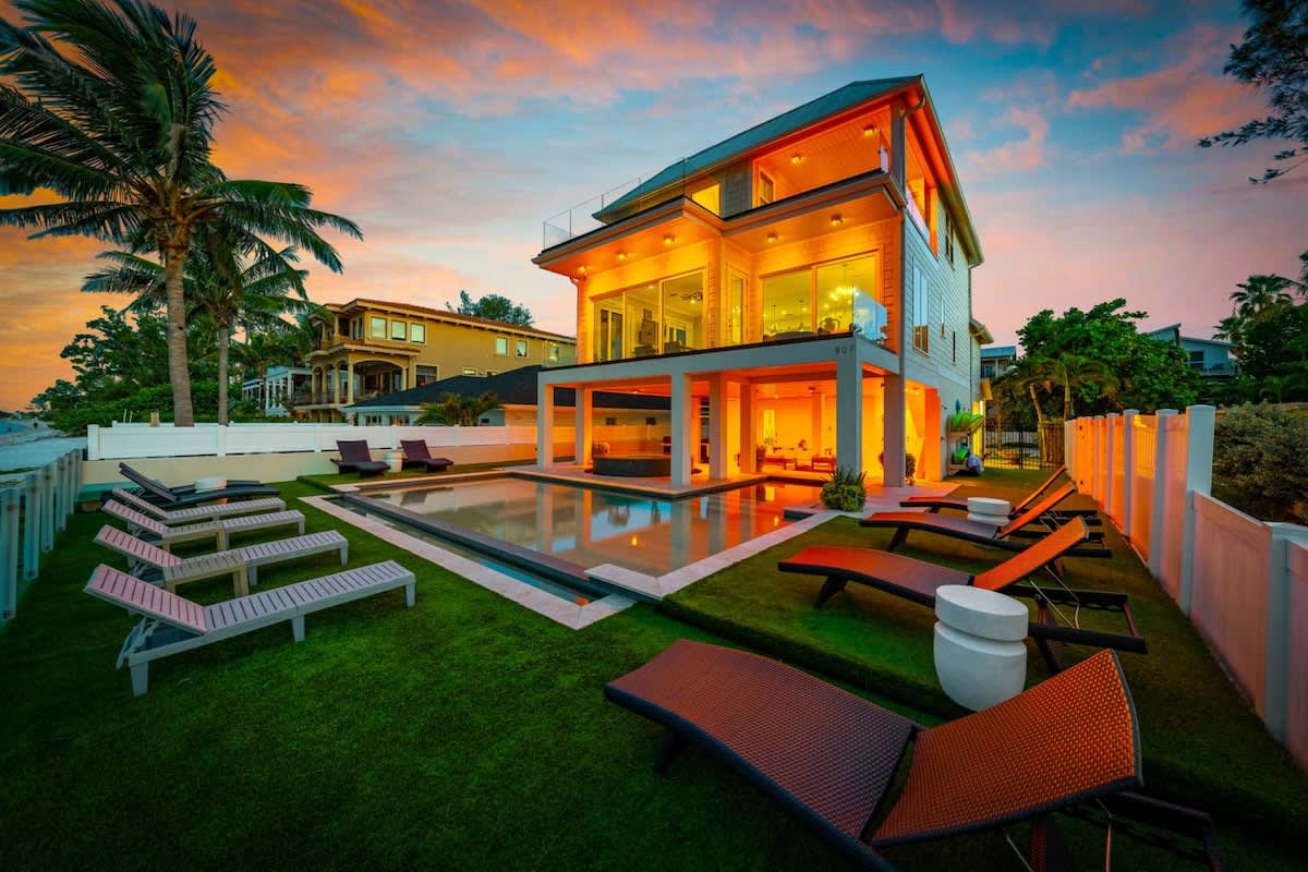 Cloud 9 - BeachFront Splendor #198