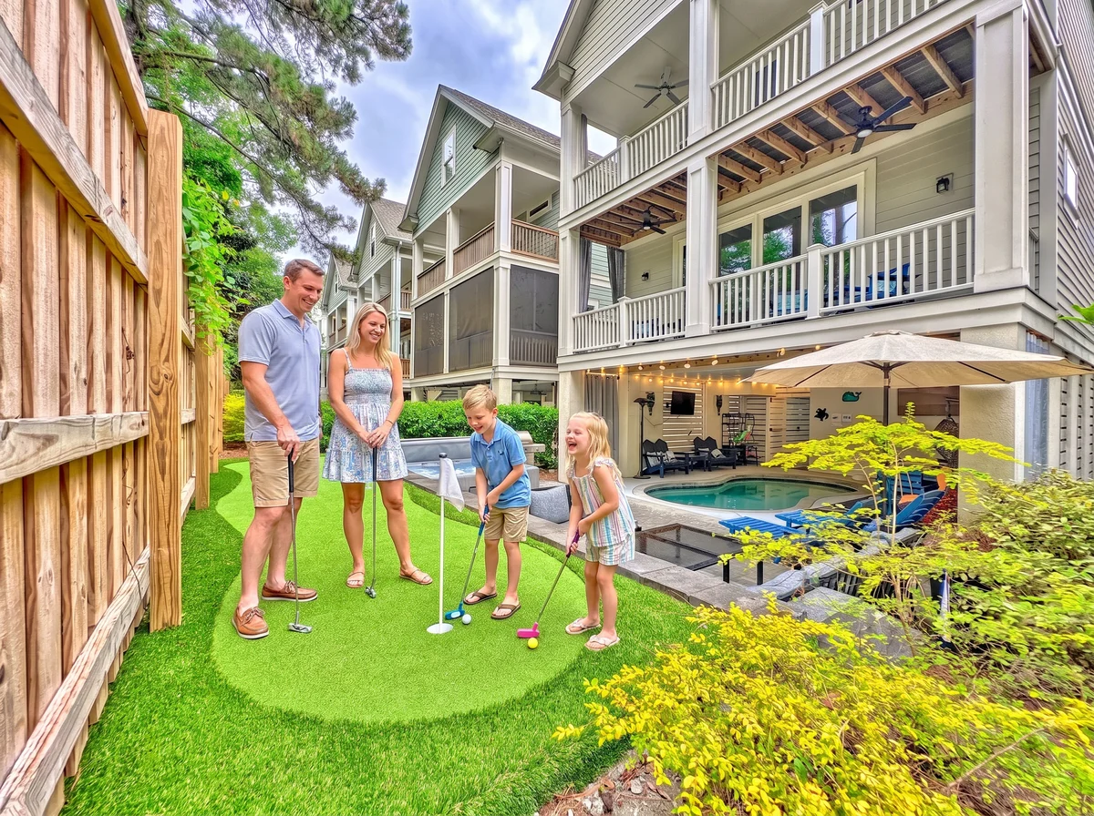 121 Sandcastle Court #90