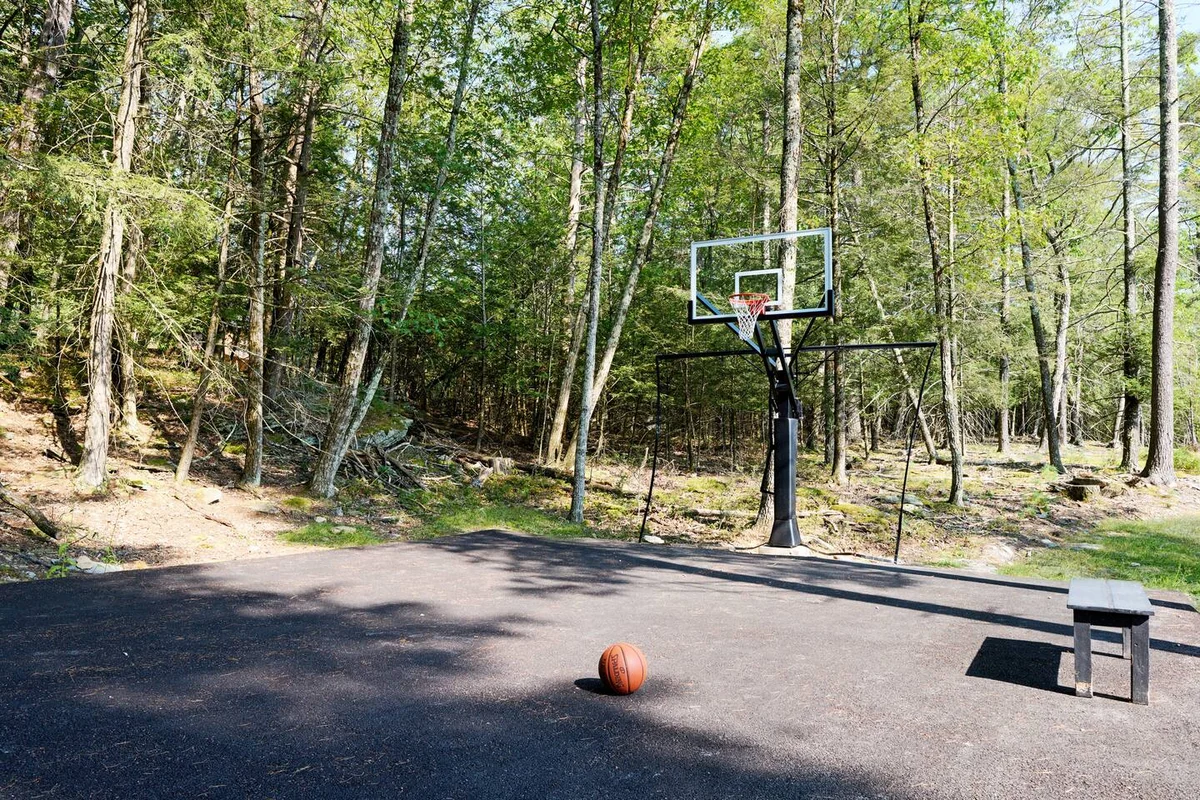 Home in Kerhonkson property photo 3