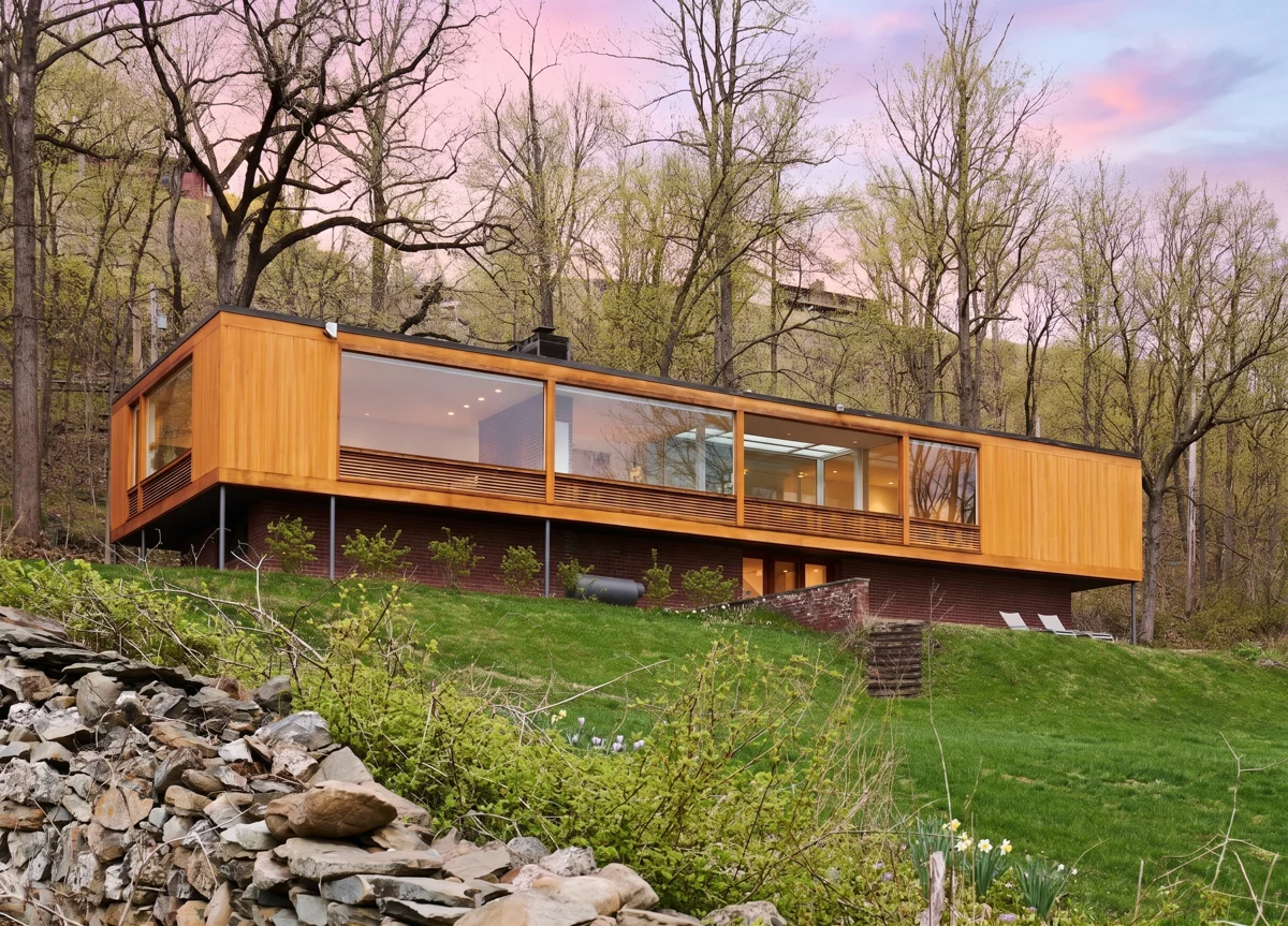 Philip Johnsons Wolfhouse - 1940s Landmark #37