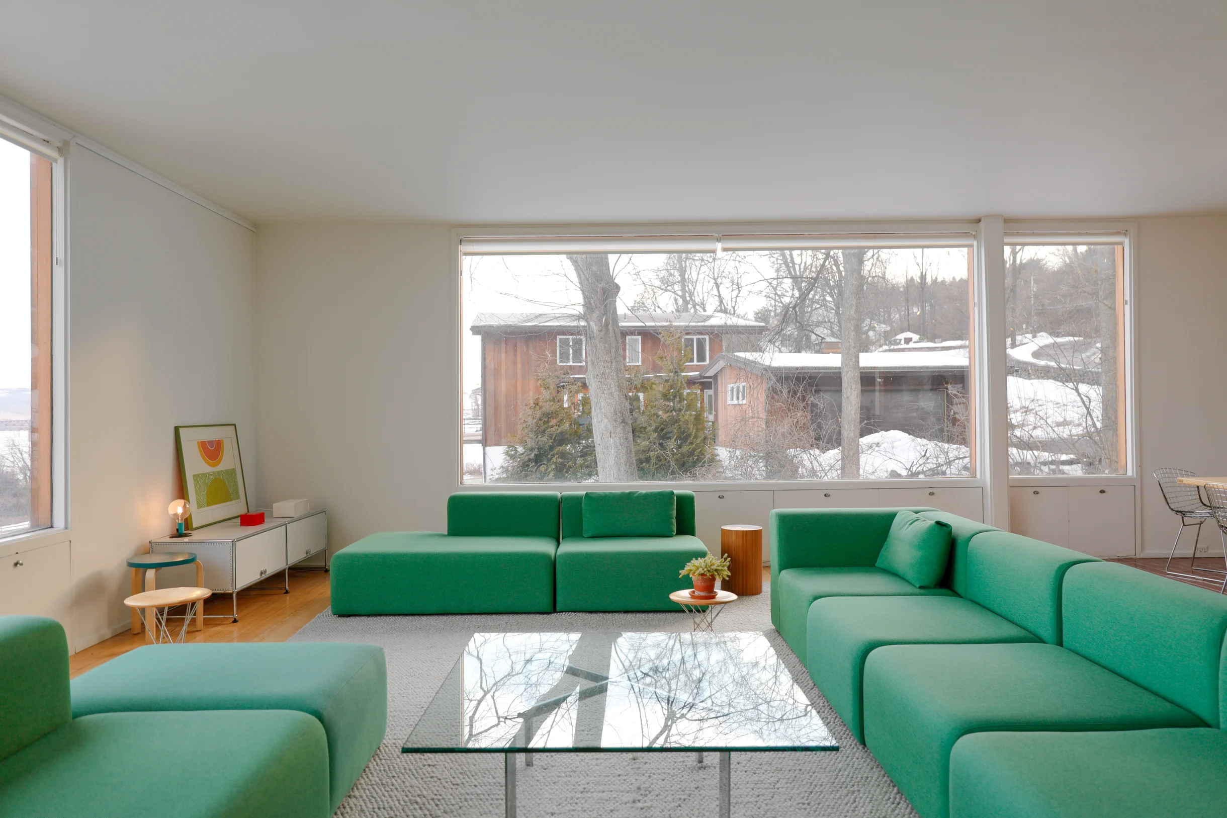 Philip Johnsons Wolfhouse - 1940s Landmark #31