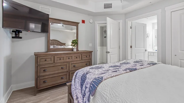 Bedroom 1 image 1
