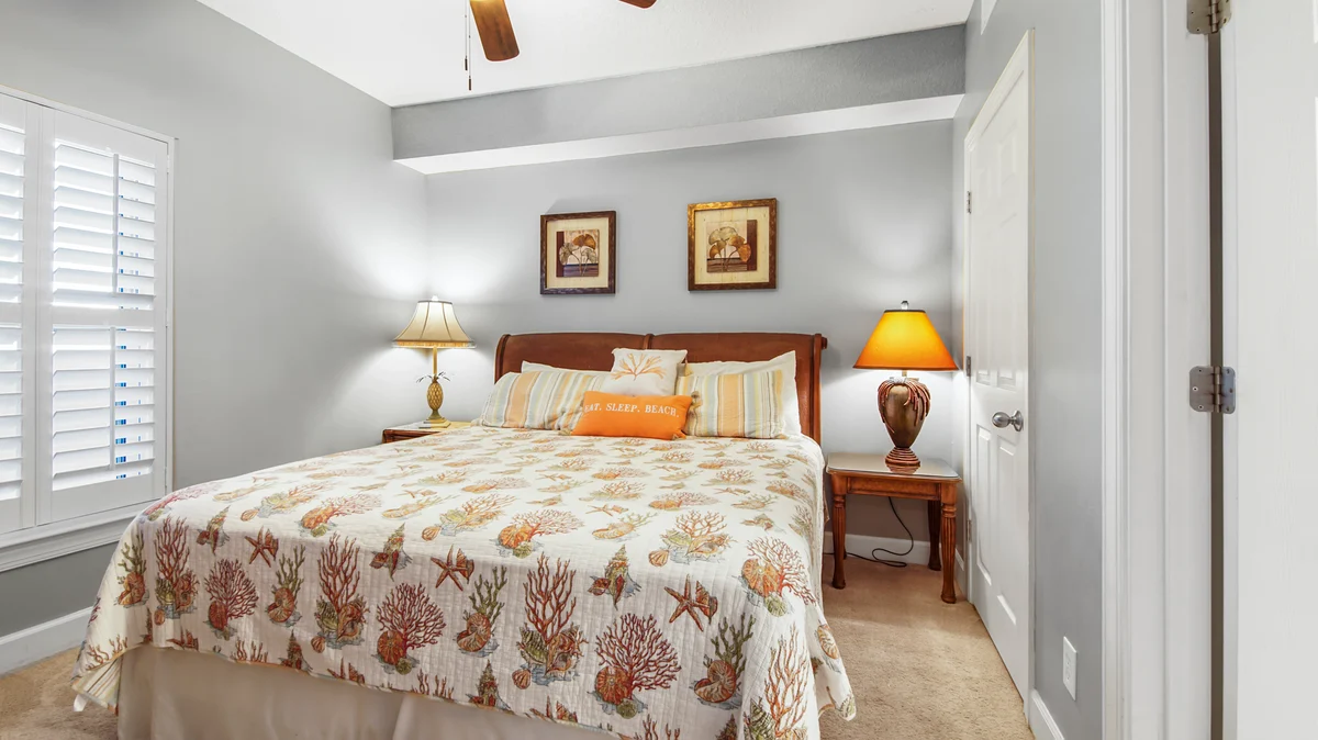 Bedroom 1 image 1