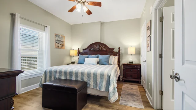Bedroom 1 image 1