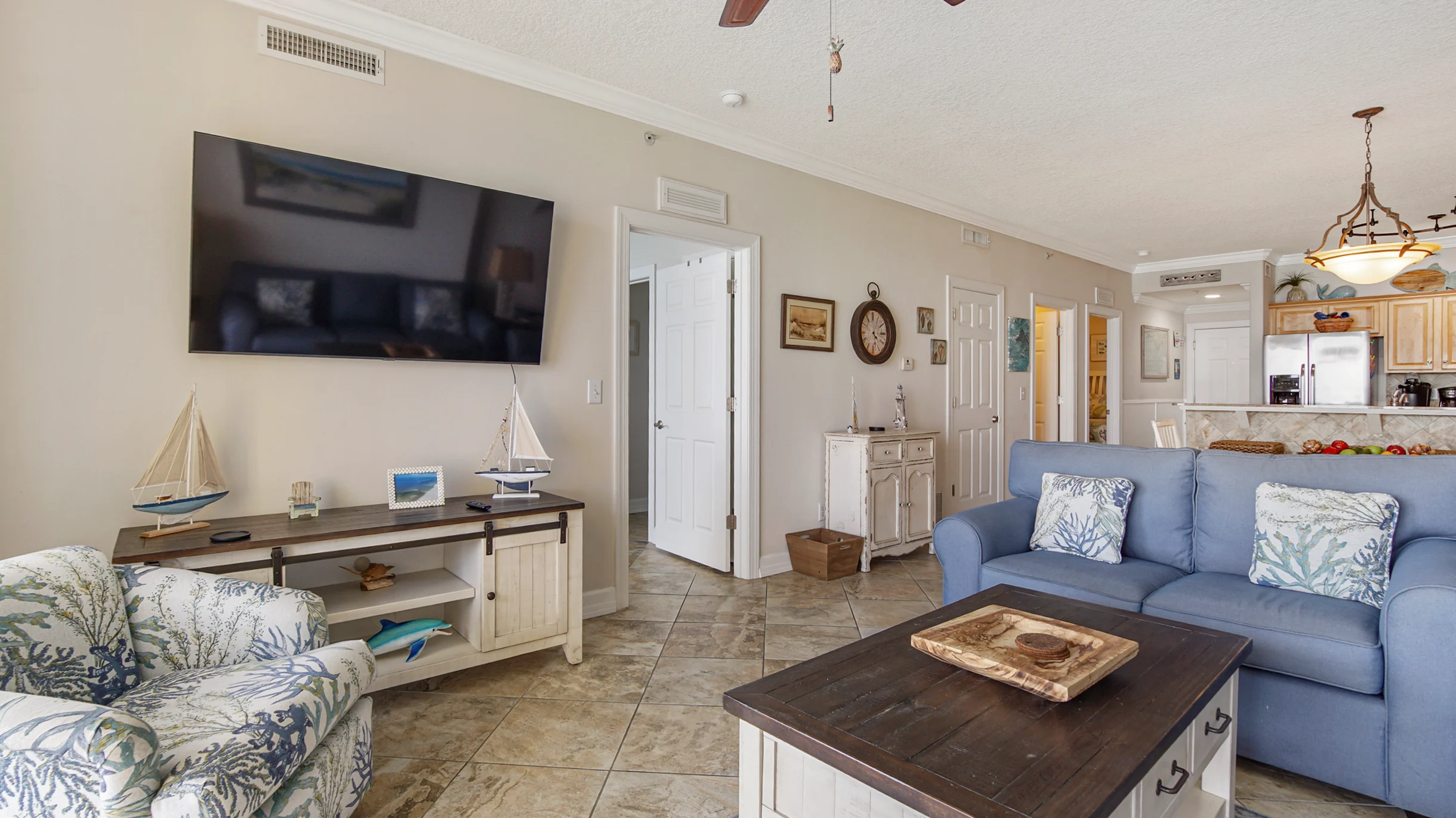 Condo in Panama City Beach property photo 3