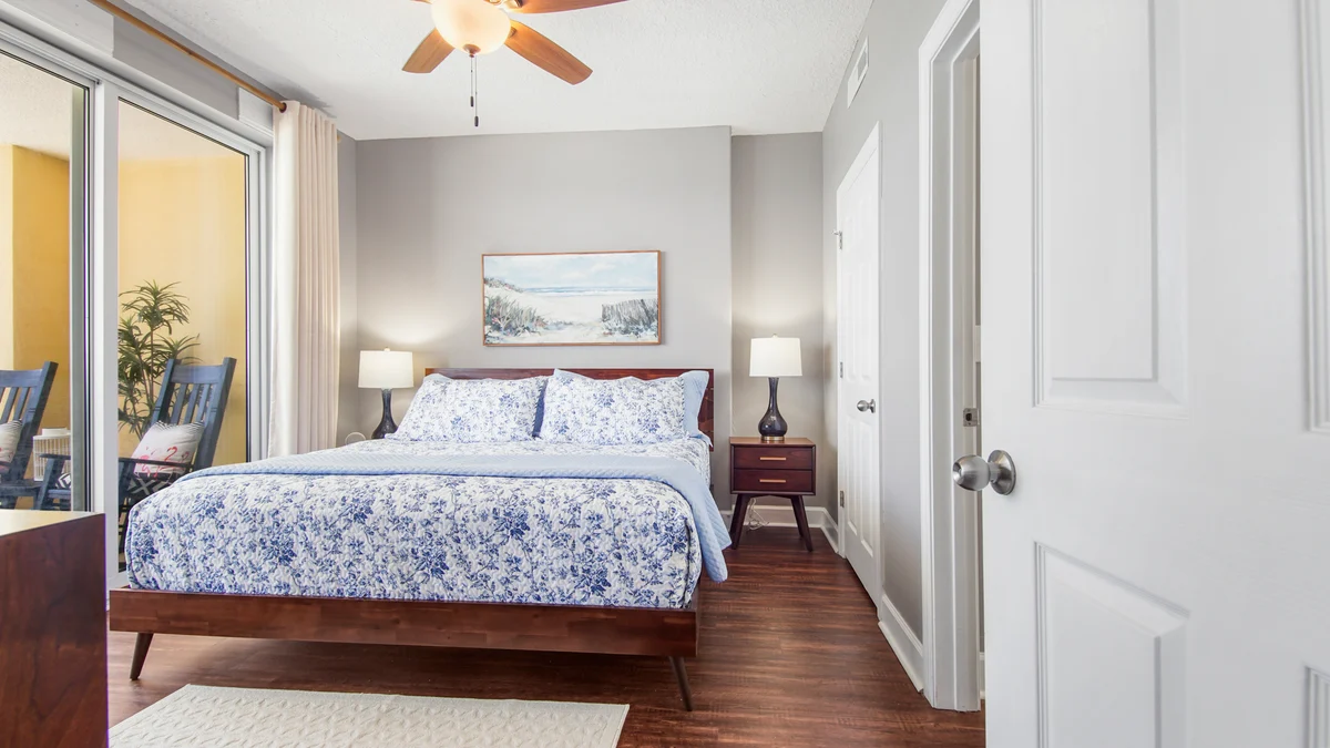 Bedroom 1 image 1