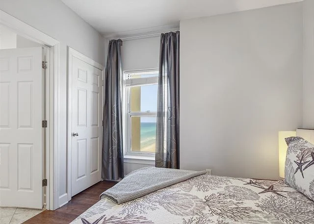 Bedroom 1 image 1