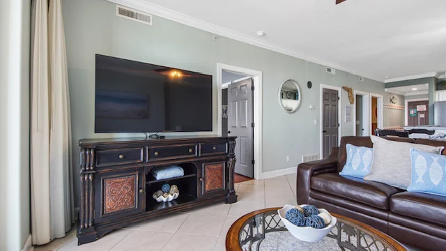 Emerald Isle 1605 - Front row beach chair service included property photo 3