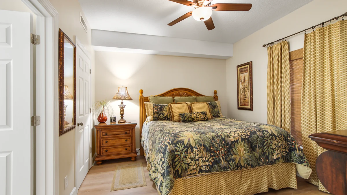 Bedroom 1 image 1