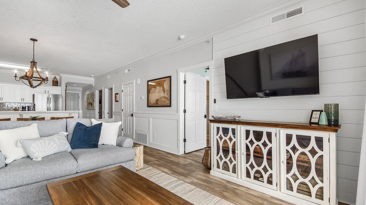 Condo in Panama City Beach property photo 4