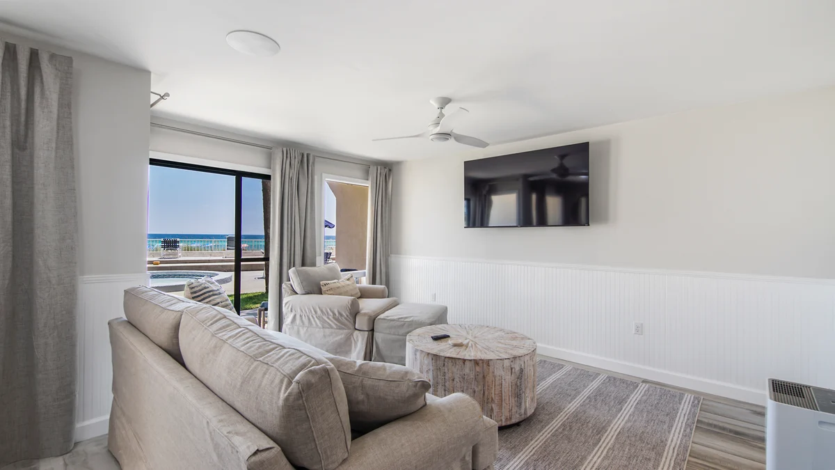 Condo in Panama City Beach property photo 3