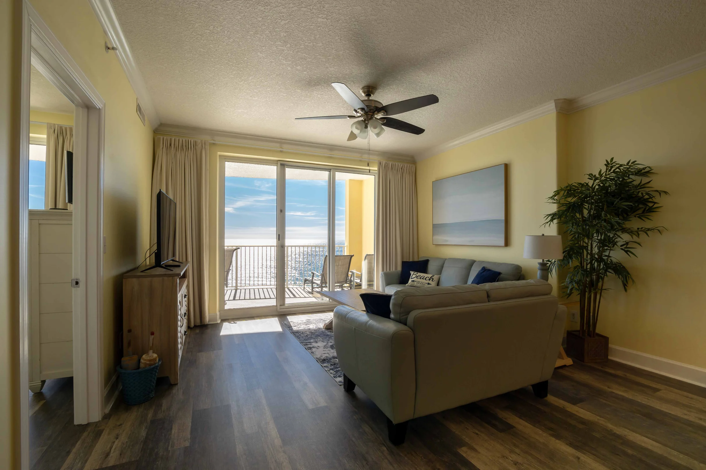 Condo in Panama City Beach property photo 4