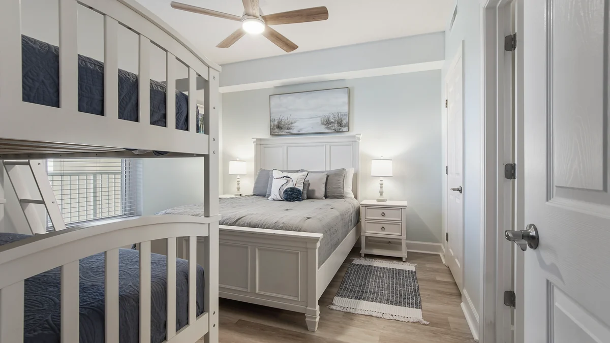 Bedroom 1 image 1