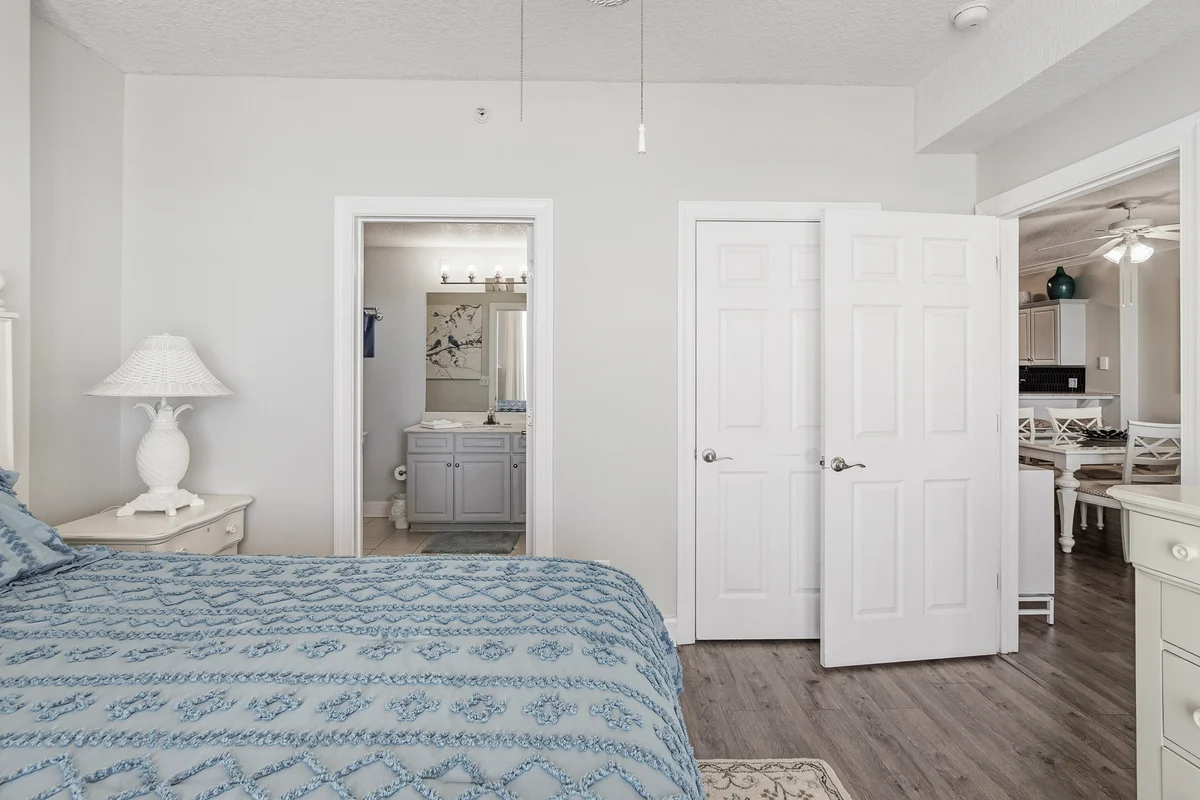 Bedroom 1 image 1