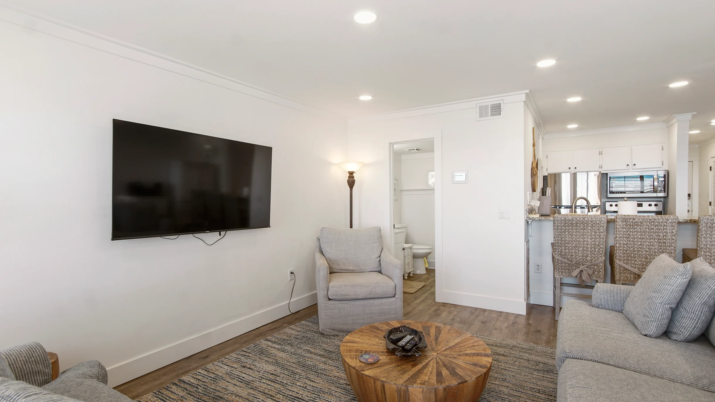 Condo in Panama City Beach property photo 4