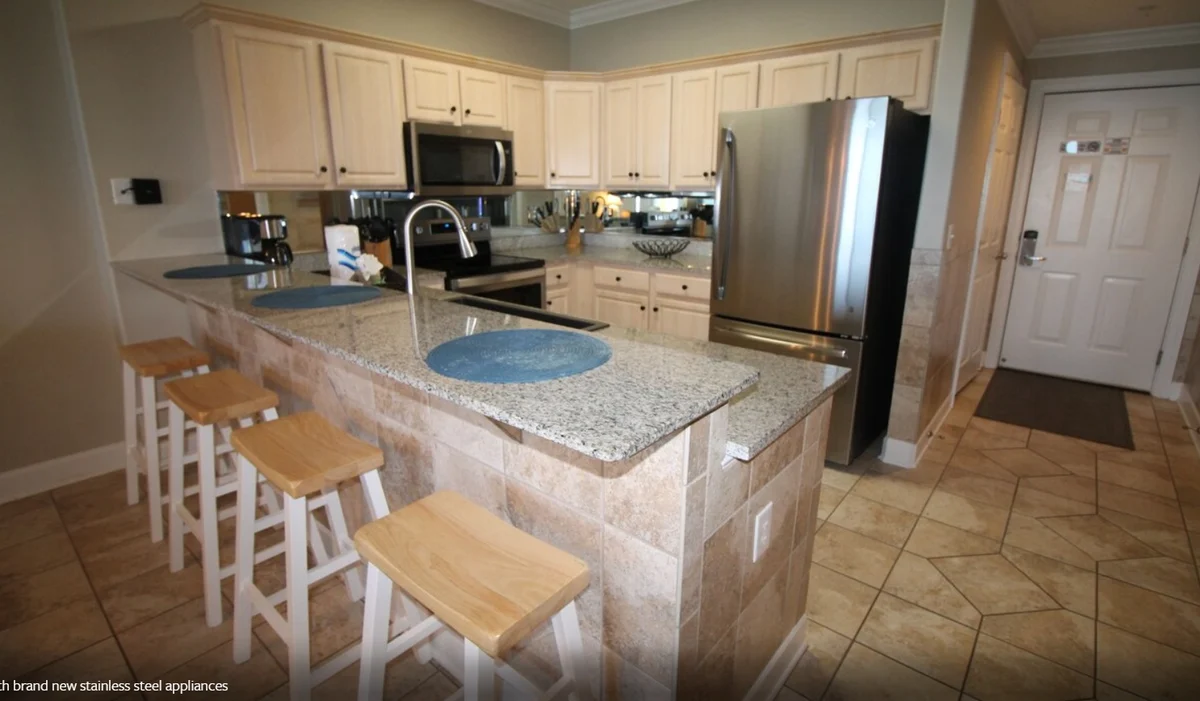 Condo in Panama City Beach property photo 2