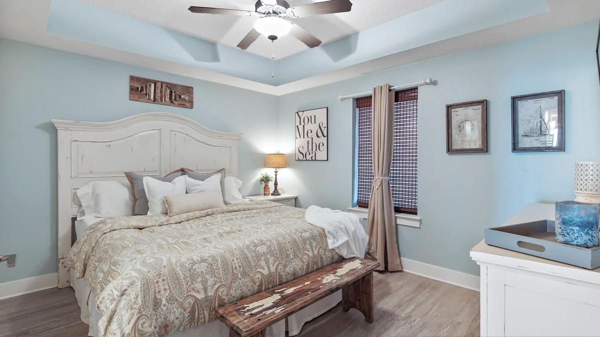 Bedroom 1 image 1