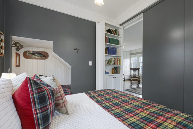 Bedroom 3 image 1