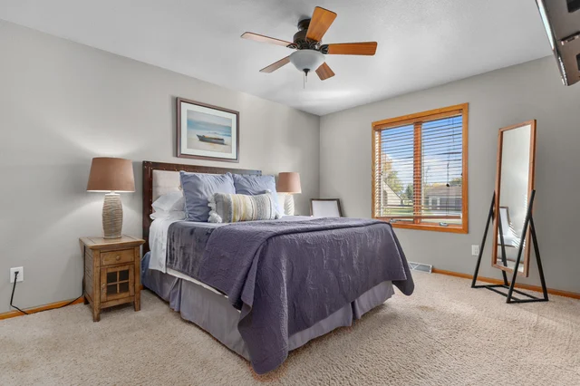 Bedroom 1 image 1