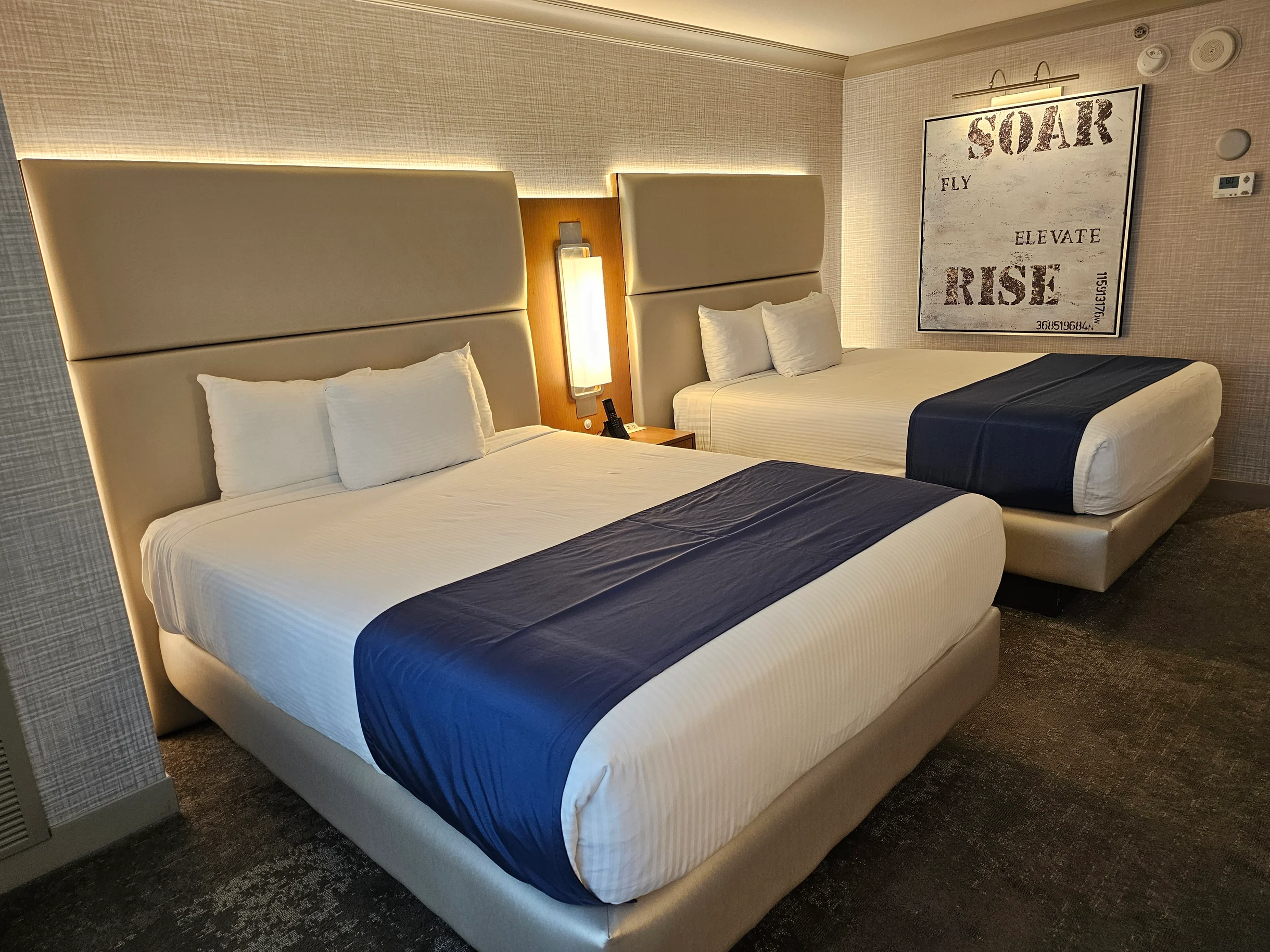 Easy access unit at the main strip #3